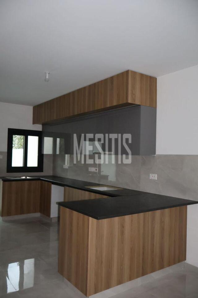 detachedHouse-7f8c1d96-ab42-495d-bfb8-847497e0229a_Wtr.jpg