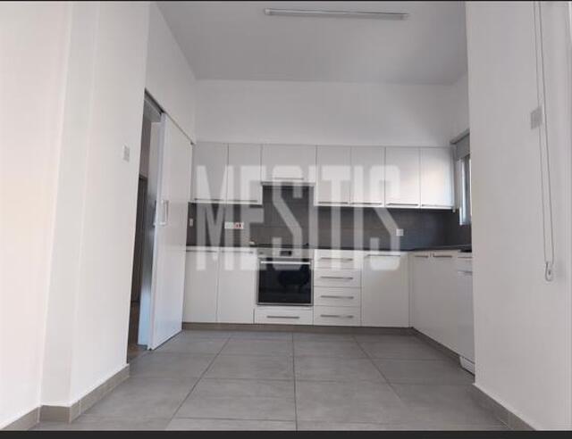 apartment-ac8e63f7-f16e-4fb7-a94f-90893520a620_Wtr.jpg