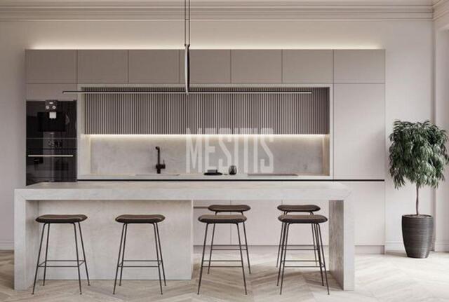 apartment-55168ad3-8b0d-451e-ac97-d63f15f217b5_Wtr.jpeg