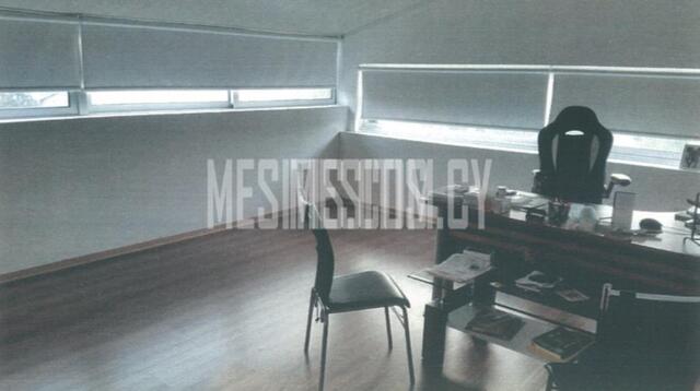 warehouse-a6f657e0-4d97-45f4-ab72-42d7b6f1f038_Wtr.jpg