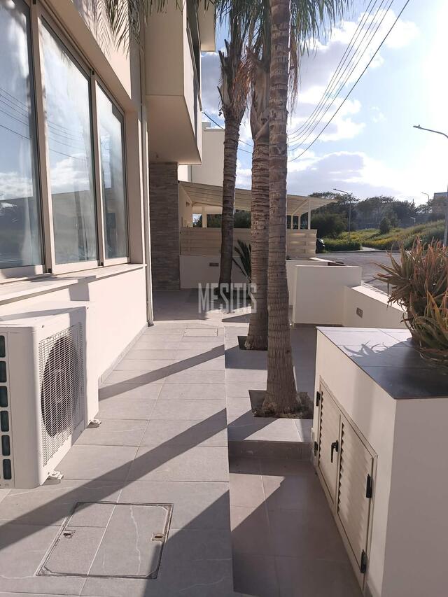 detachedHouse-989d2999-ffc9-4a18-b376-f18ac36fb574_Wtr.jpg