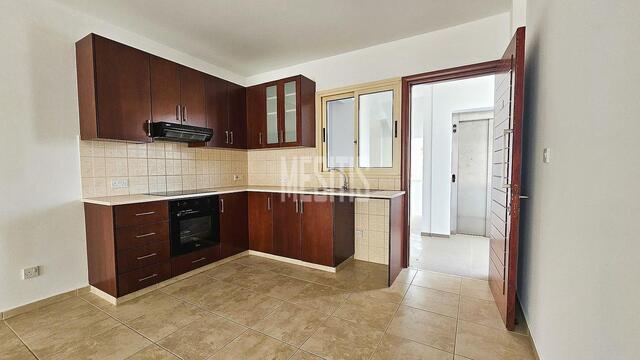 apartment-717daf3c-4e40-441f-93e7-4c0ba3d8a9d1_Wtr.jpg