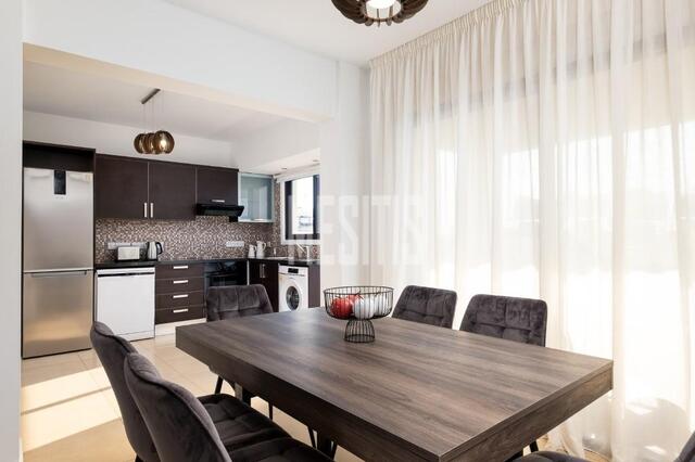 apartment-6cc42674-c391-4ebb-af12-405117b94713_Wtr.jpg