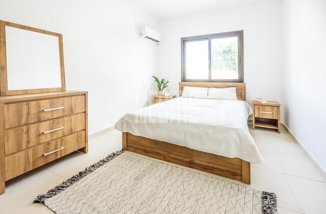 apartment-c009aa7b-a01d-44b2-a87a-6012f02c3d37_Wtr.jpeg