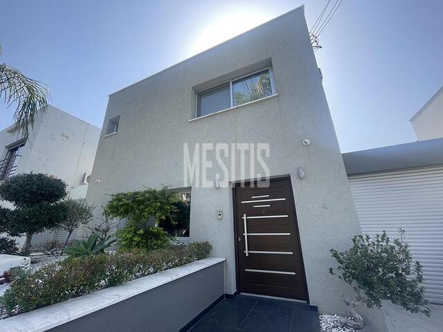 detachedHouse-b7affb64-a301-47d8-8df9-87182d9286d3_Wtr.jpeg