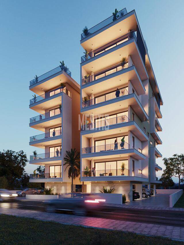 apartment-ac8f300e-1cf5-41d7-a3ff-835c85280fb8_Wtr.jpeg