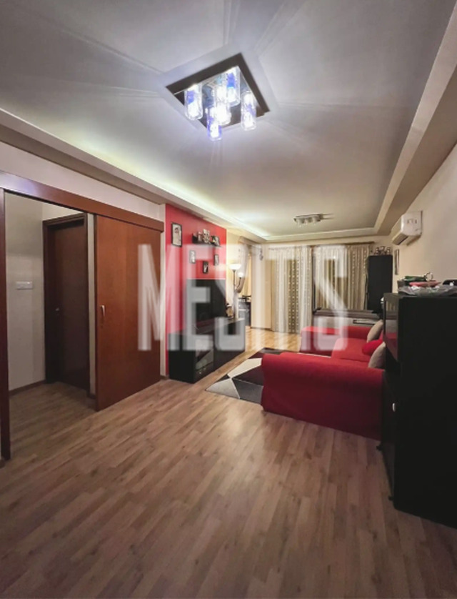 apartment-be3e5289-2a50-4616-8270-bb2555d81cf5_Wtr.jpeg