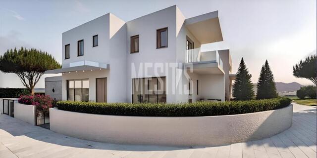 detachedHouse-34d2bf31-fe12-4193-8318-c4d9dcb384c6_Wtr.jpg