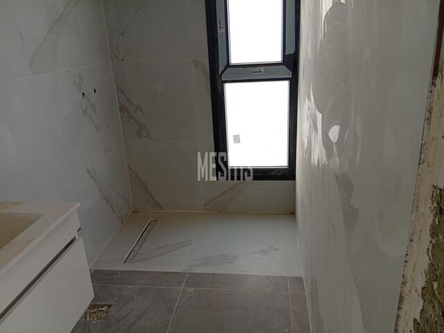 detachedHouse-8c0cda58-106a-41de-b454-92486d416b7b_Wtr.jpg