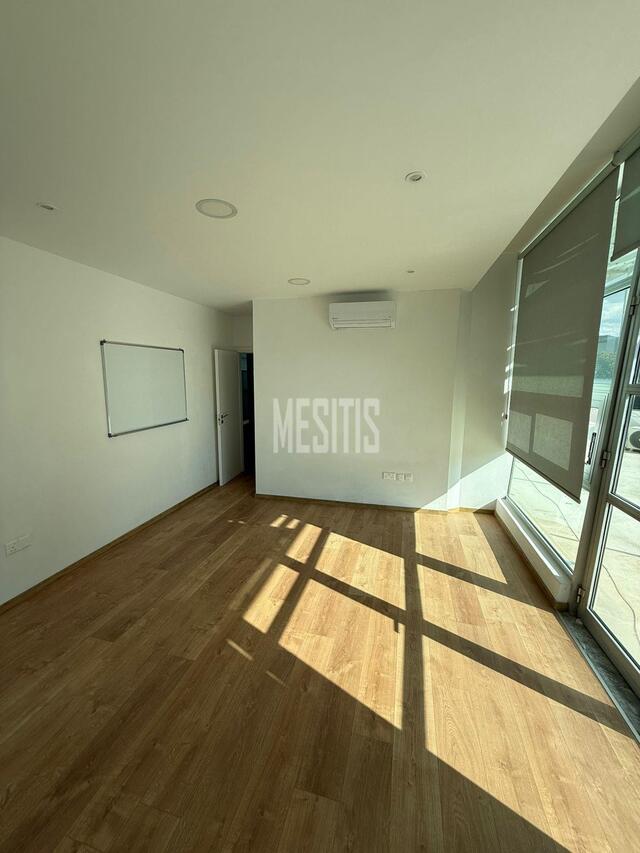 office-ae4ec460-0e29-4dea-b7aa-939f4e17113e_Wtr.jpg