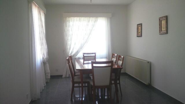 apartment-a9d5be54-f186-4cde-af06-10cbb9e228a1_Wtr.jpg