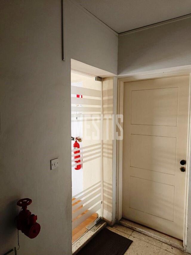 office-6871d7e0-cb27-498f-b3f8-6686004d5f70_Wtr.jpeg
