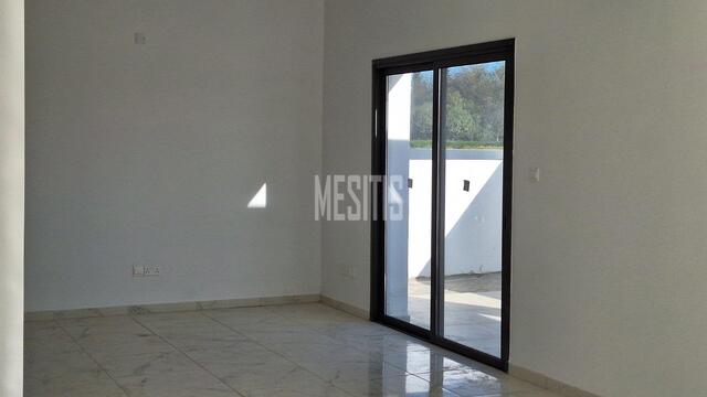 detachedHouse-a02b0770-84e2-416e-8dd6-789606903ade_Wtr.jpg