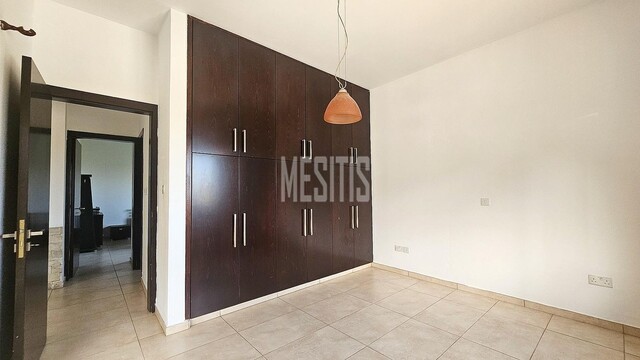 detachedHouse-fa2367f3-a4c4-4c5c-a23a-2c689879865c_Wtr.jpg