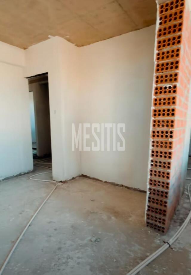 apartment-4453e6f2-29b0-490f-b3ad-dffcc5c7fd55_Wtr.jpg