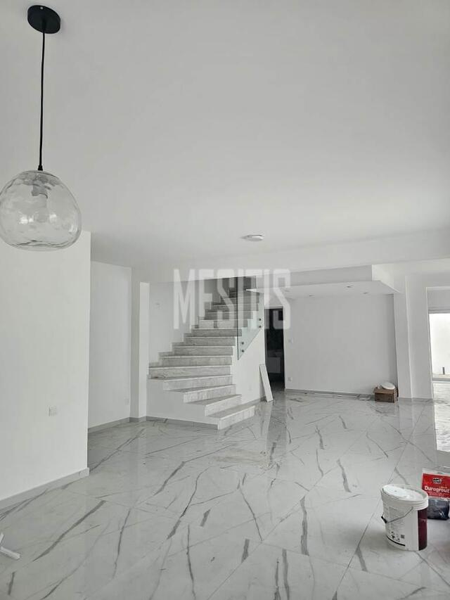 detachedHouse-cfb6e2bd-8fc1-4f61-af0f-b8f39ab610aa_Wtr.jpg