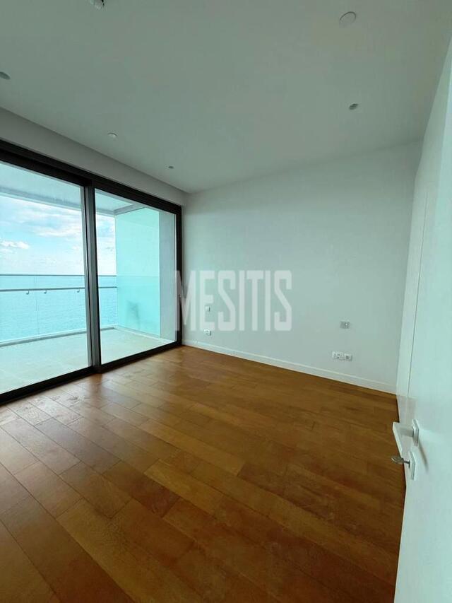 apartment-1714f12e-8916-4898-9d3c-5995a7a2e8fd_Wtr.jpg