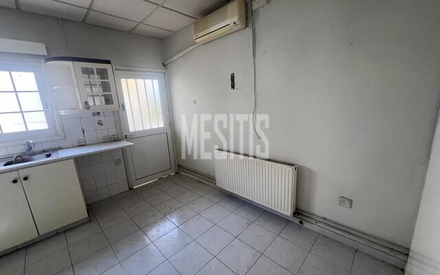 detachedHouse-87bb6aa4-228d-41ff-b06a-b714cee6083f_Wtr.jpg