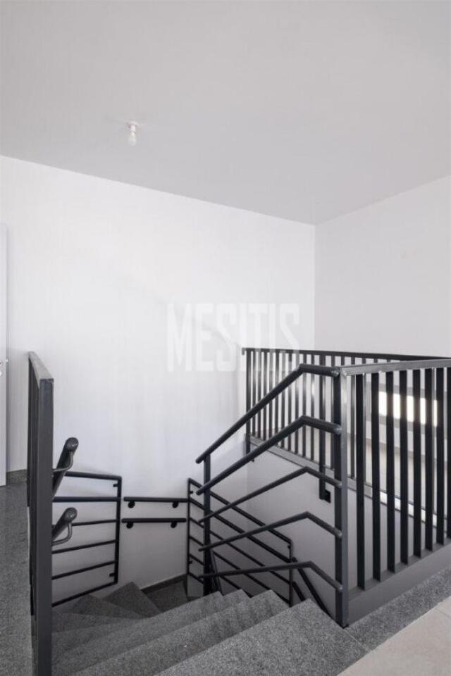 store-47bb38a9-18ea-4043-9035-856e2d66a112_Wtr.jpg
