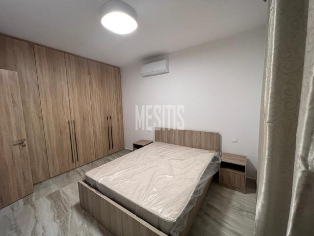 apartment-cd3e25b6-f715-49c5-a297-0cf6a8b6096a_Wtr.jpeg