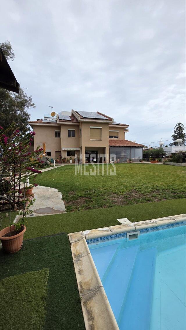 detachedHouse-43973ba7-007d-4c3e-9431-f6d8d83044e5_Wtr.jpg