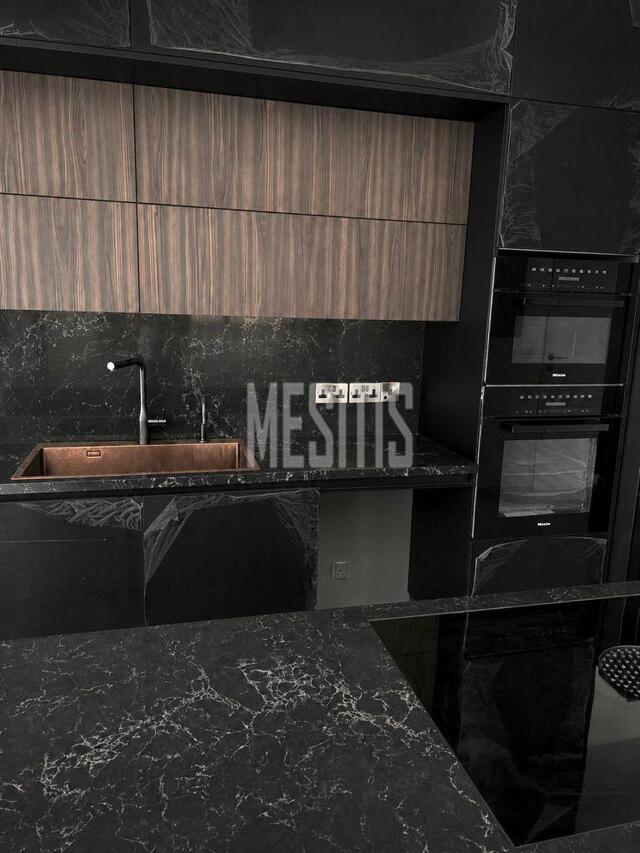 detachedHouse-b14f1b4c-281b-47ec-a8b8-28530d7f4645_Wtr.jpg