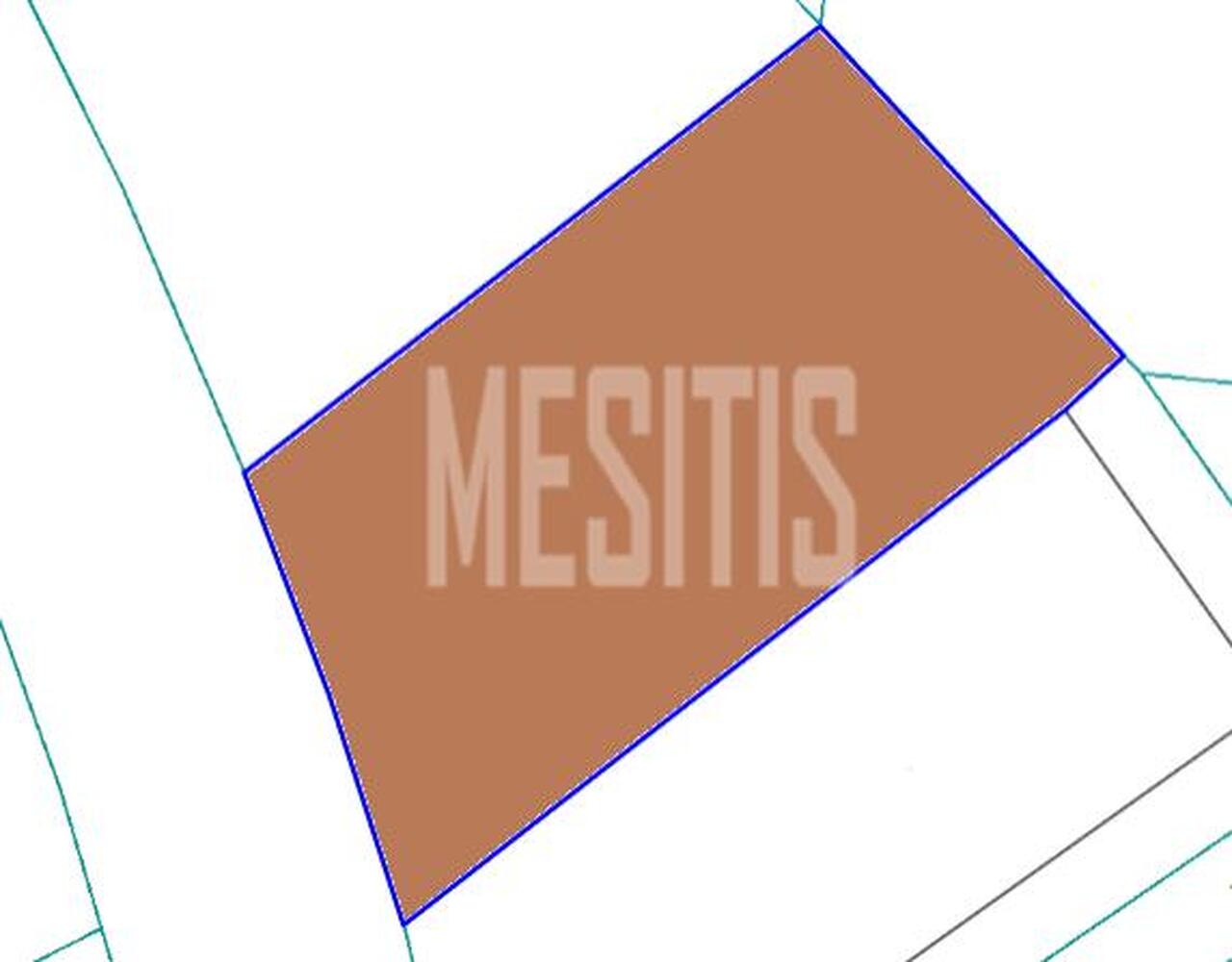 plot-96de04bf-f479-48c7-a699-148522760490_Wtr.jpg