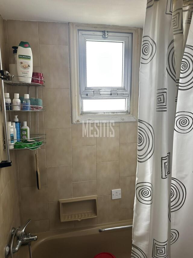 apartment-eb9bd884-0284-460e-ae93-0126d9d08240_Wtr.jpg
