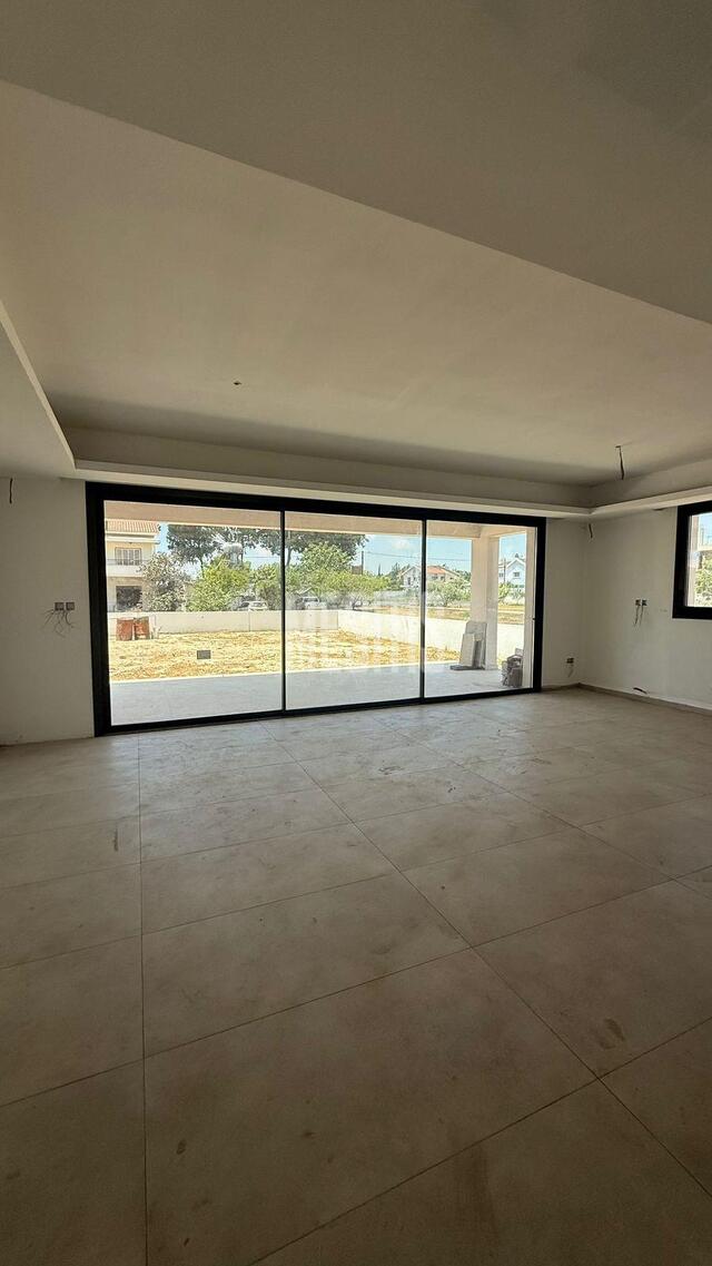 detachedHouse-8af8dc98-e5b1-4f69-b6d6-cb69abea5834_Wtr.jpg