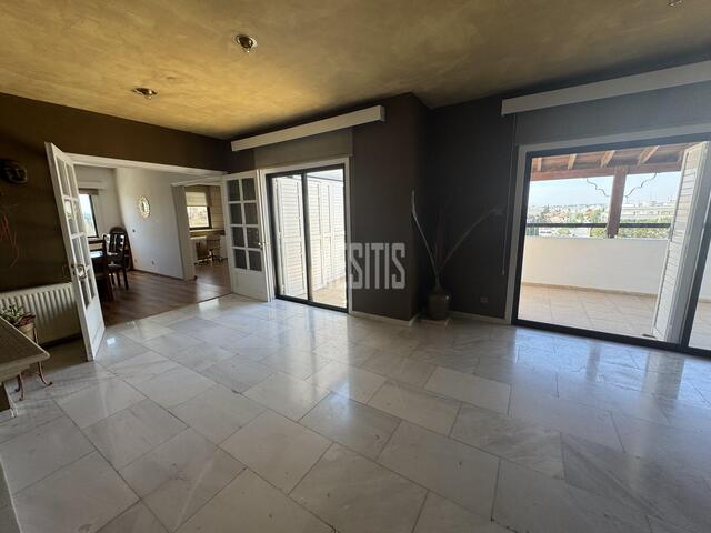 apartment-c0bcf033-571e-43cd-a642-2a5354d1811b_Wtr.jpg
