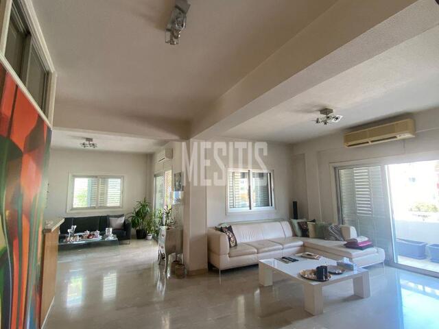 apartment-f11fdba5-a79f-4e66-9f37-5a0e7267aa7c_Wtr.jpg