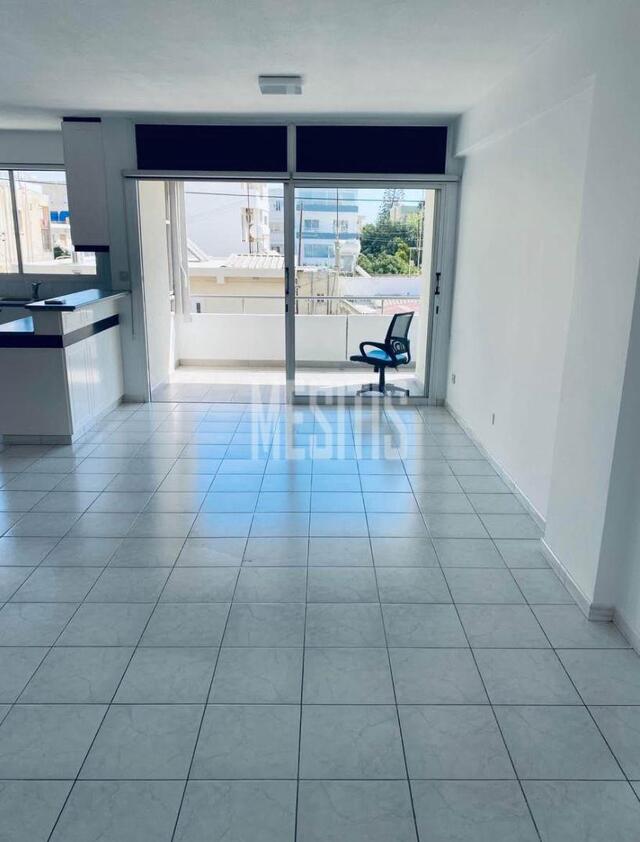 apartment-e50b3b99-9c2a-4bd3-b77c-54eeea2e19e9_Wtr.jpeg