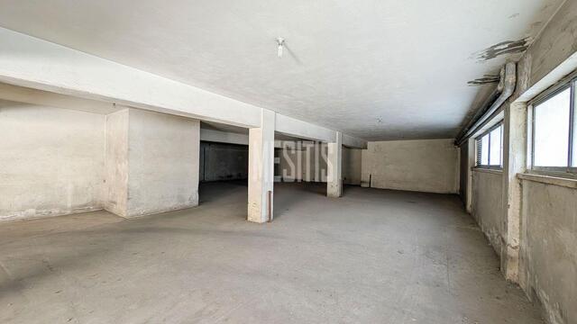 A four-storey building with a basement is for sale in Engomi, Nicosia – photo 8