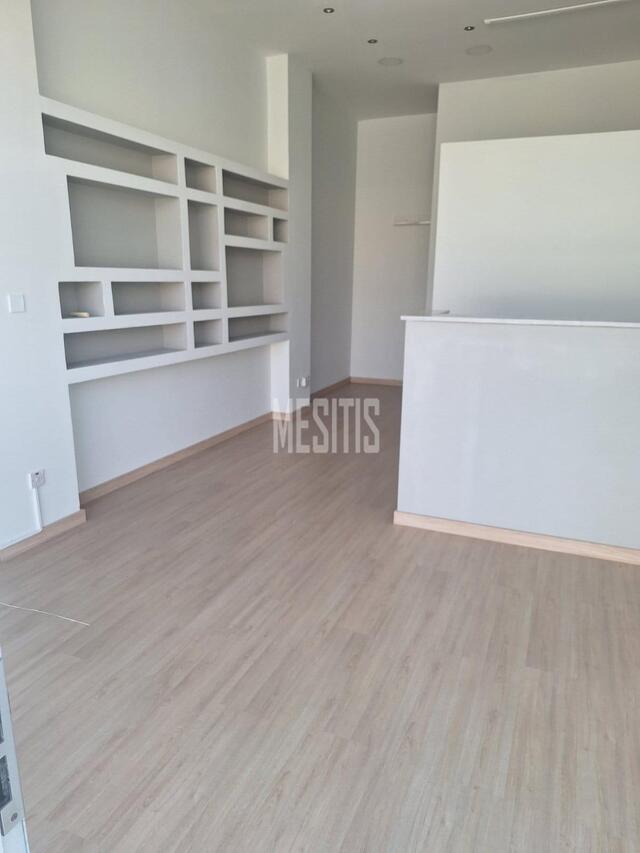 store-be30c0cc-dcf2-4eb4-aa1b-3c4c26d5339c_Wtr.jpg