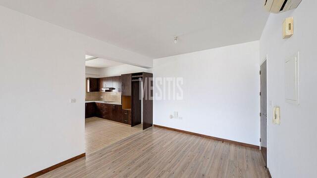 apartment-33bed59b-457a-45d4-84bc-3b36faaa2be2_Wtr.jpg