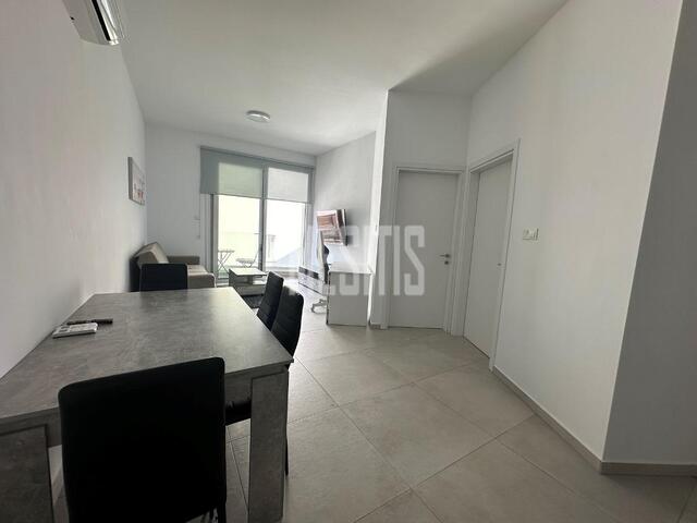 apartment-26648d4e-fbd8-4d3c-bd3b-727d64c8ee39_Wtr.jpg