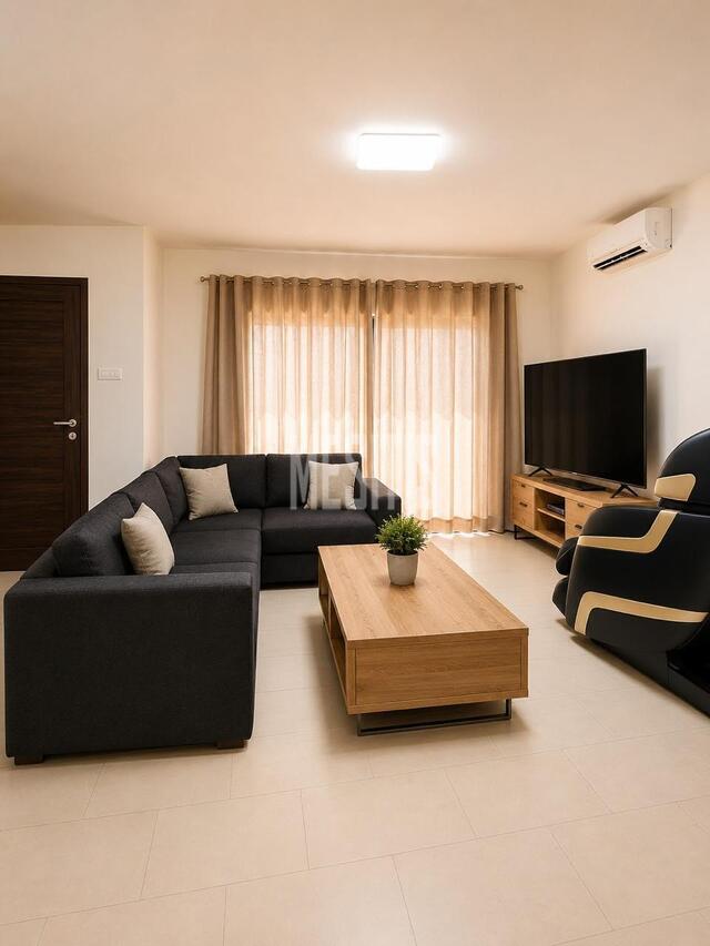 detachedHouse-12a47d2c-a73f-448f-ad76-71fc5968449f_Wtr.jpg
