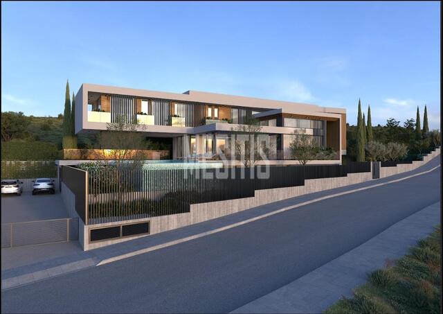 detachedHouse-ba8b9672-e95a-4b05-96e2-e90b6315e7b6_Wtr.jpg