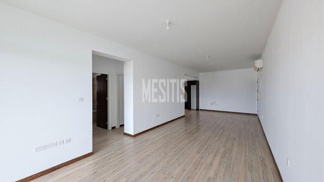 apartment-c20c4f8f-f10e-400d-a5af-6eeee6ad9112_Wtr.jpg