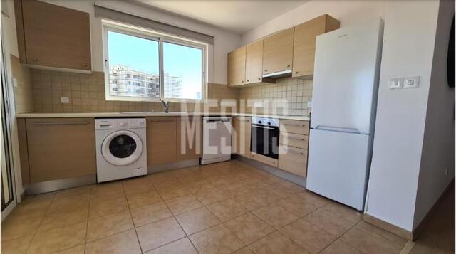 apartment-c113c56b-a367-415f-9019-95c78c1dcba0_Wtr.jpg