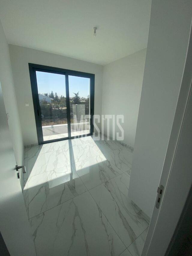 apartment-1e197c25-93a1-4478-b9b1-054bbb9dacbf_Wtr.jpg
