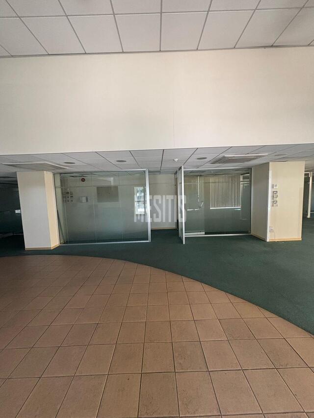 store-e204796b-634e-4246-84f8-fcd08aa5a7e4_Wtr.jpeg