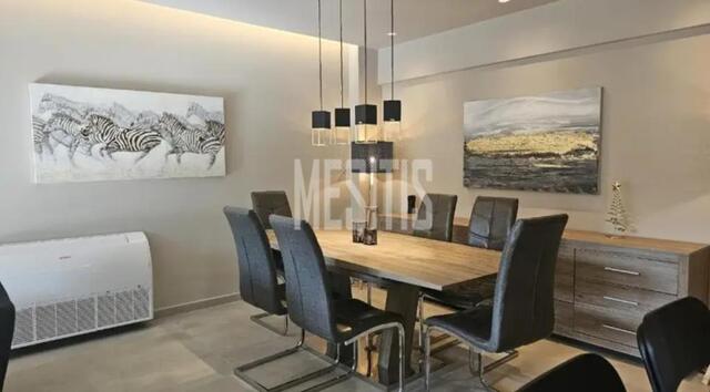 apartment-b357fec1-d8b4-4e82-86b9-3c991d6f1f1c_Wtr.jpg