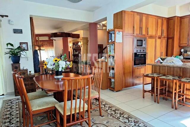 4 Bedroom Villa With Pool For Sale In Green Dot Area Strovolos, Nicosia – photo 7