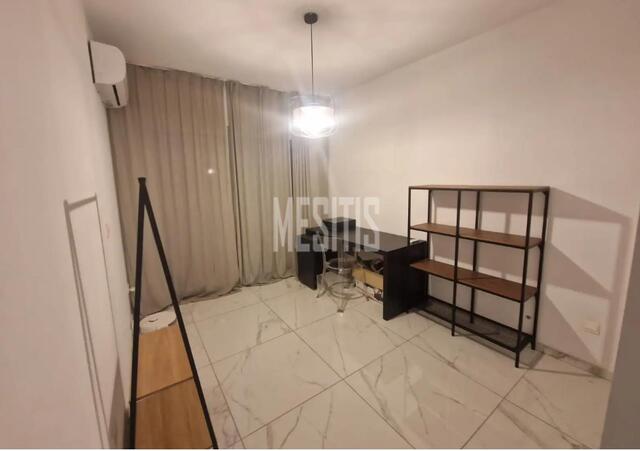 apartment-94c098ab-d25d-44c0-80ed-6b38ace823a3_Wtr.jpg