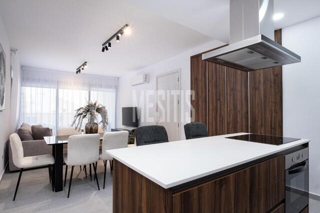 apartment-bb5561dc-dbd0-44b3-b86e-5b483428dc34_Wtr.jpg