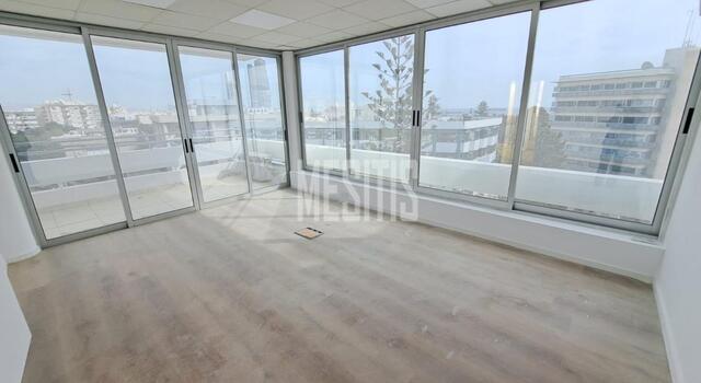 office-63a3afba-c6dc-4110-879f-b85e5303c9f3_Wtr.jpg