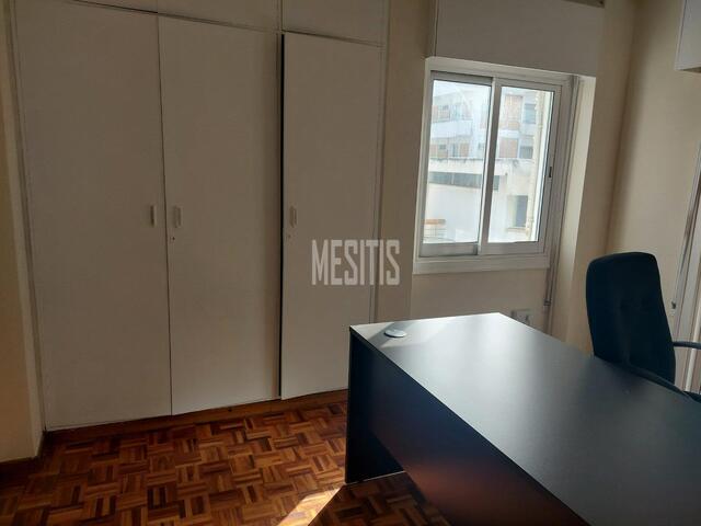 office-8fe3c515-e7a8-4613-a988-c6237d99a6b7_Wtr.jpg