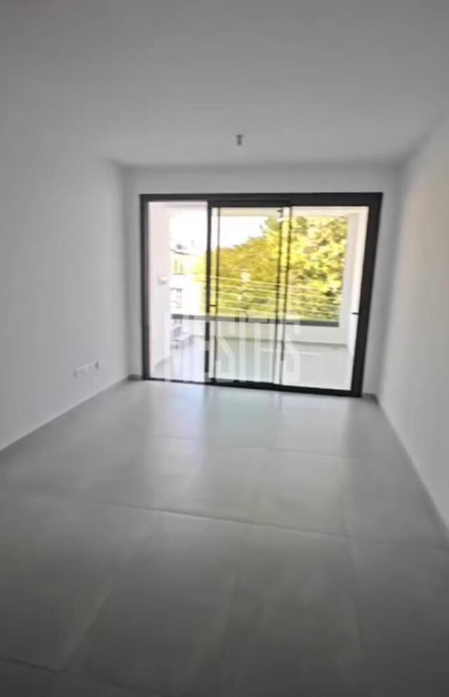 Ready to Move In 2+1 Bedroom Penthouse With Roof Garden For Sale In Aradippou, Larnaka - Close To Mall – photo 4